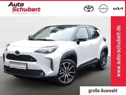 1k6)/ black mica (209) (grau Gebraucht 2022 Toyota Yaris Cross Sport SUV | 27.440 € (Etwas zu teuer)