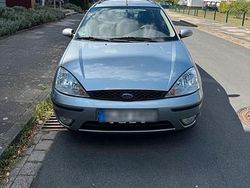 Grau Gebraucht 2004 Ford Focus Kombi | 550 € (Superpreis)