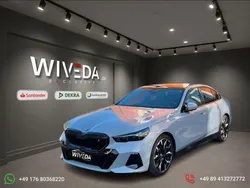 Grau Gebraucht 2023 BMW i5 M Sport Limousine | 65.999 € (Teuer)