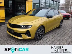 Gelb Gebraucht 2022 Opel Astra Ultimate Limousine | 26.990 € (Teuer)