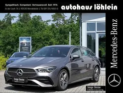 Grau Gebraucht 2024 Mercedes CLA200 Shooting Brake AMG Kombi | 33.555 € (Fairer Preis)