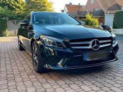 Schwarz Gebraucht 2020 Mercedes C180 Avantgarde Kombi | 23.490 € (Fairer Preis)