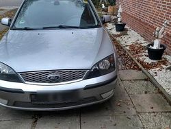 Silber Gebraucht 2005 Ford Mondeo Kombi | 450 € (Guter Preis)