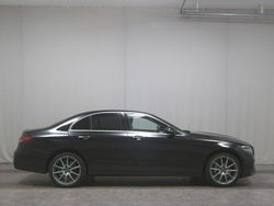 Schwarz Gebraucht 2021 Mercedes E300 AMG line Limousine | 25.950 € (Fairer Preis)
