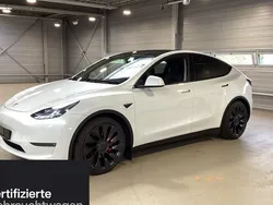 Weiß Gebraucht 2022 Tesla Model Y Performance SUV | 36.800 € (Fairer Preis)