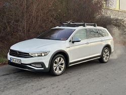 Weiß Gebraucht 2020 VW Passat Alltrack Kombi | 26.880 € (Fairer Preis)