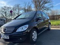 Schwarz Gebraucht 2007 Mercedes B150 Van / Kleinbus | 4.800 € (Fairer Preis)
