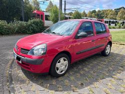 Rot Gebraucht 2002 Renault Clio II Kleinwagen | 950 € (Guter Preis)