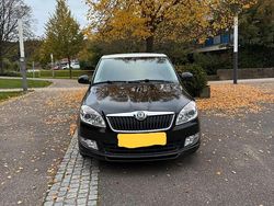 Schwarz Gebraucht 2011 Skoda Fabia Kleinwagen | 3.499 € (Fairer Preis)