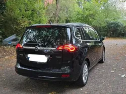 Schwarz Gebraucht 2015 Opel Zafira Tourer Van / Kleinbus | 8.000 € (Guter Preis)