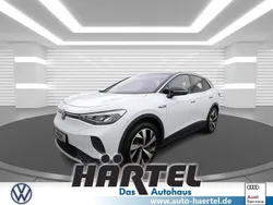 Gletscherweiss (white), metallic Gebraucht 2021 VW ID.4 Pro SUV | 27.700 € (Fairer Preis)