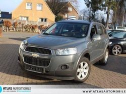 Grau Gebraucht 2011 Chevrolet Captiva LS SUV | 6.990 € (Fairer Preis)