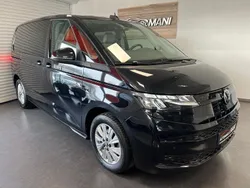 Deep black perleffekt Gebraucht 2023 VW T7 Van | 44.990 € (Etwas zu teuer)