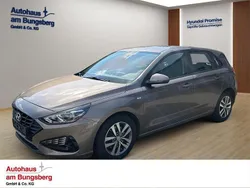 Grau Gebraucht 2022 Hyundai i30 Select Limousine | 16.990 € (Fairer Preis)
