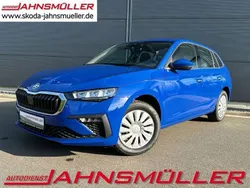Blau Gebraucht 2024 Skoda Scala Essence Kleinwagen | 24.500 € (Etwas zu teuer)