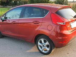 Rot Gebraucht 2008 Ford Fiesta Kleinwagen | 1.800 € (Fairer Preis)