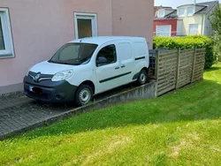 Weiß Gebraucht 2019 Renault Kangoo Experience Van / Kleinbus | 12.799 € (Teuer)