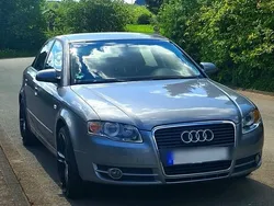 Silber Gebraucht 2005 Audi A4 Limousine | 4.099 € (Fairer Preis)
