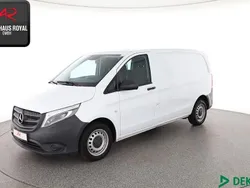 Weiss Gebraucht 2020 Mercedes Vito Van / Kleinbus | 23.640 € (Superpreis)