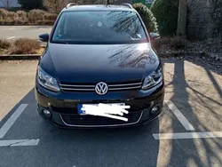 Schwarz Gebraucht 2012 VW Touran Match Van / Kleinbus | 11.500 € (Etwas zu teuer)