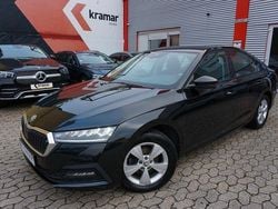 Schwarz Gebraucht 2022 Skoda Octavia Active Limousine | 16.990 € (Guter Preis)