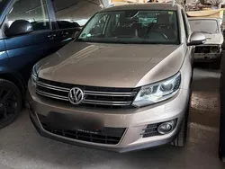 Andere außenfarben Gebraucht 2015 VW Tiguan Track & Field SUV | 13.500 € (Fairer Preis)