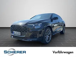 Mythosschwarz metallic Gebraucht 2025 Audi RS Q8 Ambiente SUV | 136.990 € (Guter Preis)