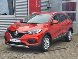 Feuerrot Gebraucht 2019 Renault Kadjar LIMITED SUV | 13.490 € (Fairer Preis)