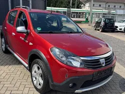 Rot Gebraucht 2011 Dacia Sandero Stepway Kleinwagen | 4.900 € (Fairer Preis)