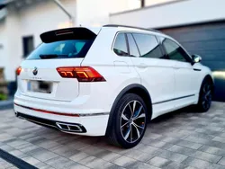 Weiß Gebraucht 2023 VW Tiguan Sound SUV | 36.990 € (Fairer Preis)