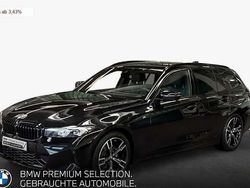 Schwarz Gebraucht 2024 BMW 320 Performance Kombi | 41.480 € (Teuer)
