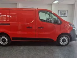Magma rot (b) Gebraucht 2019 Opel Vivaro Van | 12.900 € (Superpreis)