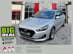 Weiß Gebraucht 2019 Hyundai i30 Premium Limousine | 14.500 € (Fairer Preis)