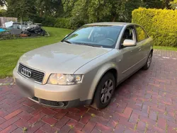Beige Gebraucht 2001 Audi A4 Limousine | 899 € (Guter Preis)
