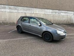 Silber Gebraucht 2007 VW Golf V Goal Kleinwagen | 2.500 € (Guter Preis)