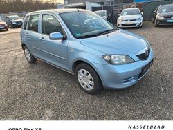 Silber Gebraucht 2005 Mazda 2 Active Kleinwagen | 1.990 € (Fairer Preis)