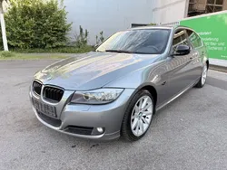 Grau Gebraucht 2009 BMW 330 Comfort Edition Limousine | 4.990 €