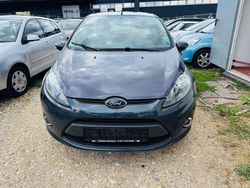 Grau Gebraucht 2012 Ford Fiesta Champions Edition Kleinwagen | 4.999 € (Fairer Preis)