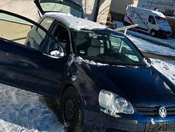 Blau Gebraucht 2006 VW Golf V Kleinwagen | 1.000 € (Superpreis)