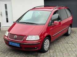Rot Gebraucht 2008 VW Sharan Comfortline Van / Kleinbus | 3.970 € (Fairer Preis)
