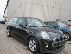 Schwarz Gebraucht 2017 Mini ONE Kleinwagen | 10.890 € (Guter Preis)