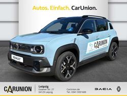 Kumulusblau, black pearlschwarz metallic Gebraucht 2025 Renault 4 E-Tech Komfort SUV | 36.990 € (Fairer Preis)