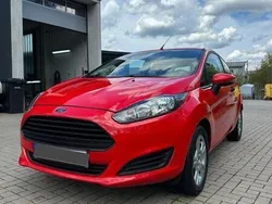 Rot Gebraucht 2015 Ford Fiesta Kleinwagen | 3.899 € (Fairer Preis)