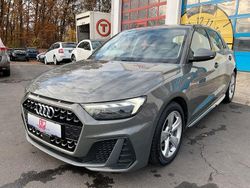 Grau Gebraucht 2020 Audi A1 Sportback S-Line Kleinwagen | 19.450 € (Teuer)