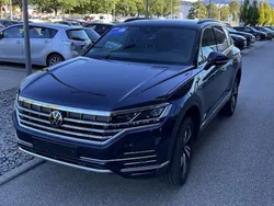 Blau Gebraucht 2023 VW Touareg Elegance SUV | 59.930 € (Fairer Preis)