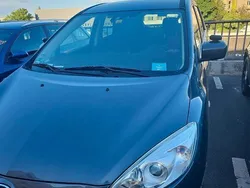 Grau Gebraucht 2012 Mazda 5 Van / Kleinbus | 6.500 € (Fairer Preis)