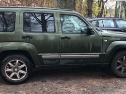 Grün Gebraucht 2010 Jeep Cherokee Limited SUV | 10.999 € (Etwas zu teuer)