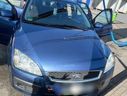 Blau Gebraucht 2005 Ford Focus Limousine | 2.495 € (Fairer Preis)