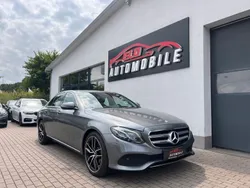 Grau Gebraucht 2016 Mercedes E220 Avantgarde Limousine | 18.300 € (Etwas zu teuer)