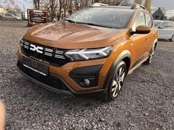 Atacamaorange Gebraucht 2024 Dacia Sandero Expression Kleinwagen | 16.500 € (Guter Preis)